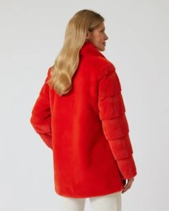 Webpelzmantel Mit Abgerundetem Saum 9 Webpelzmantel Mit Abgerundetem Saum -Modegeschäft 59833387 0b561029 13f4 11ee 9169 5a72d431453d pics2080