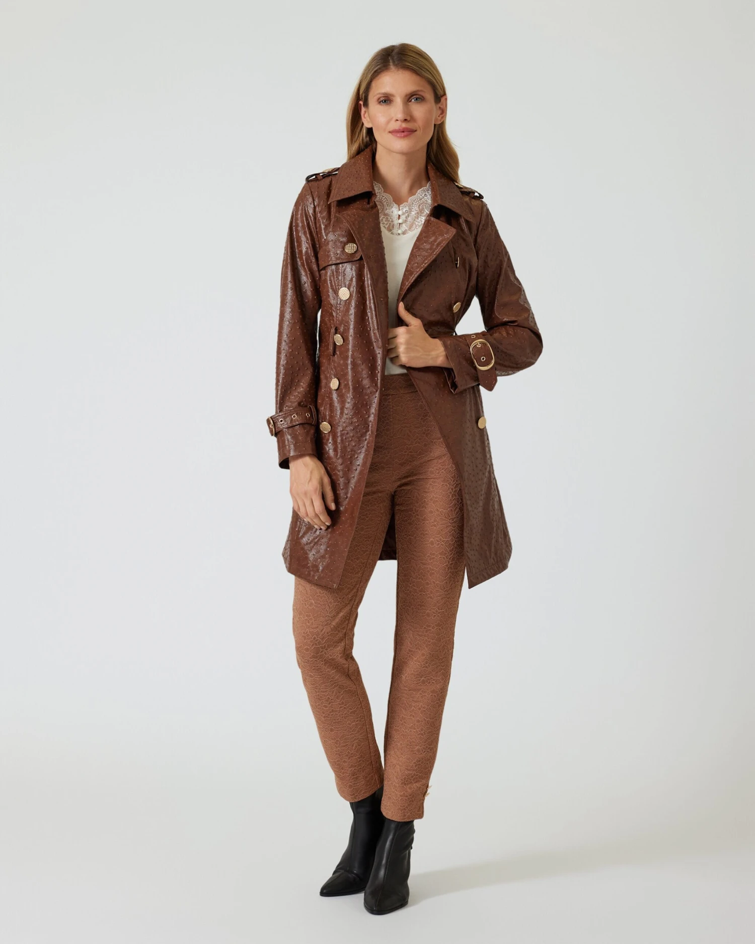 Trenchcoat Aus Lederimitat 5 Trenchcoat Aus Lederimitat – Bild 3