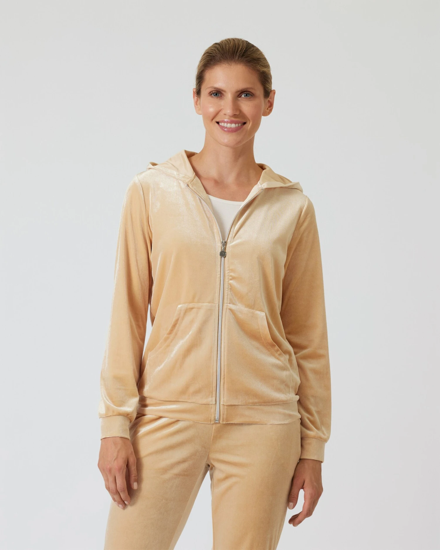 Samtjacke Im Uni-Design 4 Samtjacke Im Uni-Design – Bild 2