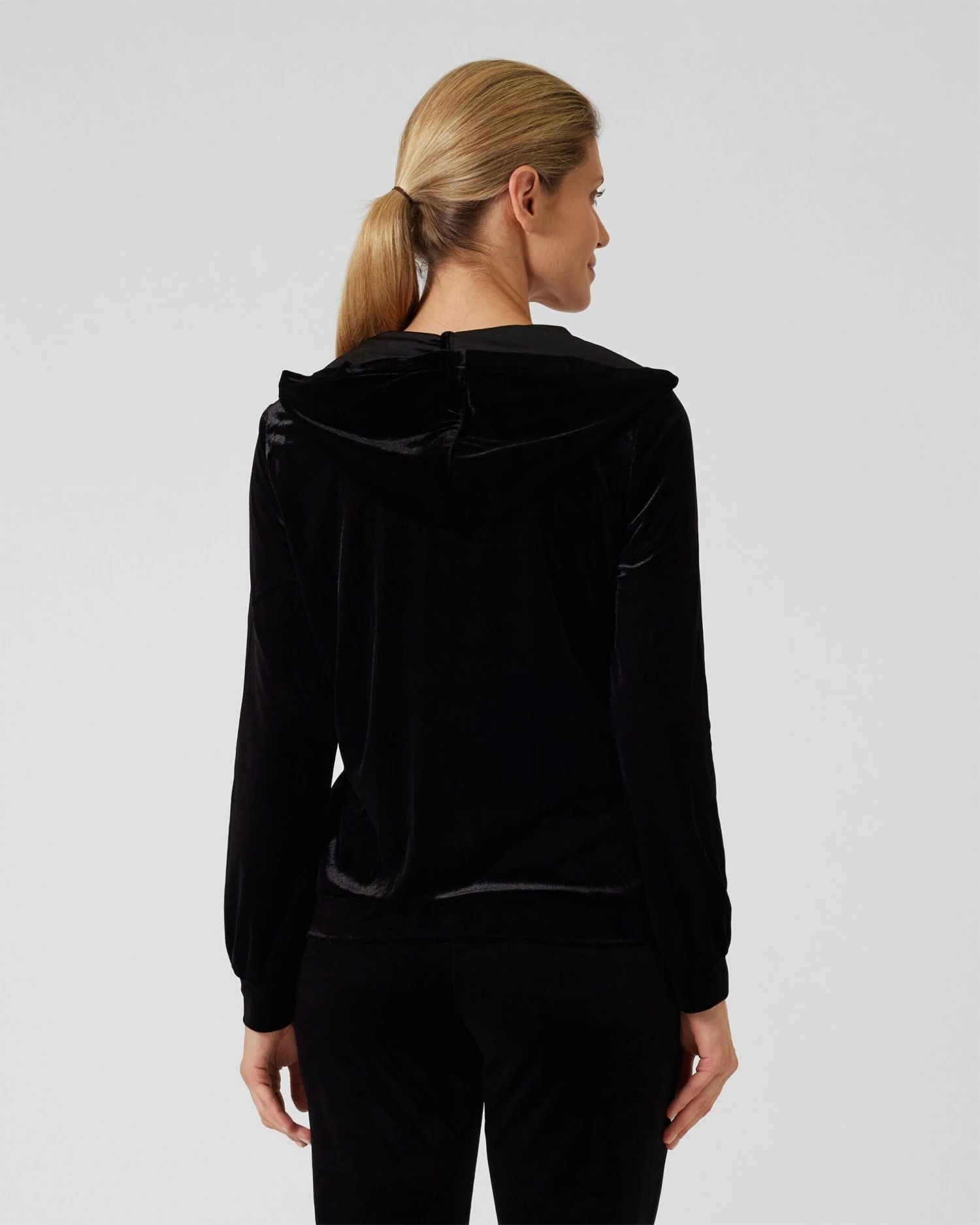 Samtjacke Im Uni-Design 7 Samtjacke Im Uni-Design – Bild 5