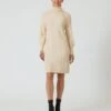Strickkleid Im Unidesign