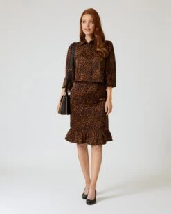 Bluse Mit Leoprint -Modegeschäft 59837133 bd00e168 165a 11ee 9169 5a72d431453d pics2080