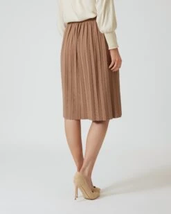 Strickrock Im Plissée-Design 13 Strickrock Im Plissée-Design -Modegeschäft 59837158 cbf676bf 165a 11ee 9169 5a72d431453d pics2080