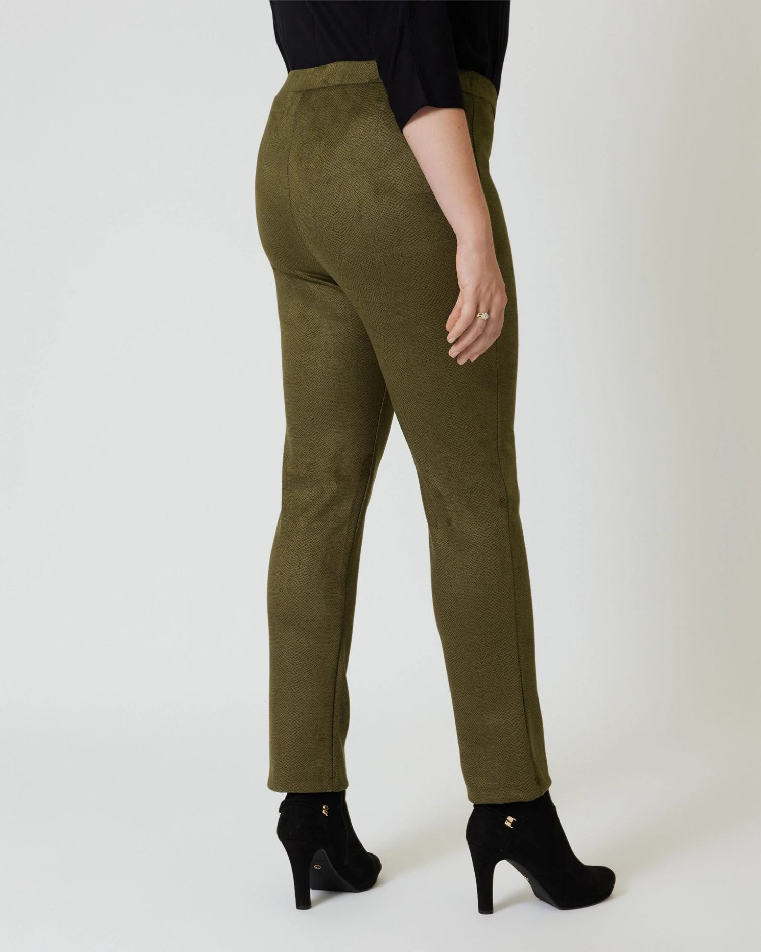 Leggings In Veloursleder-Optik 6 Leggings In Veloursleder-Optik – Bild 4