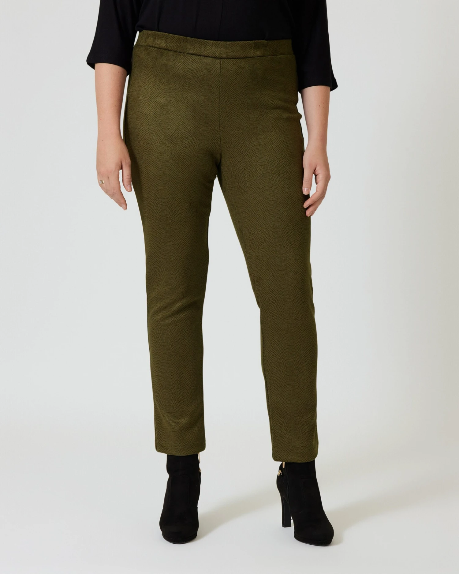 Leggings In Veloursleder-Optik 4 Leggings In Veloursleder-Optik – Bild 2