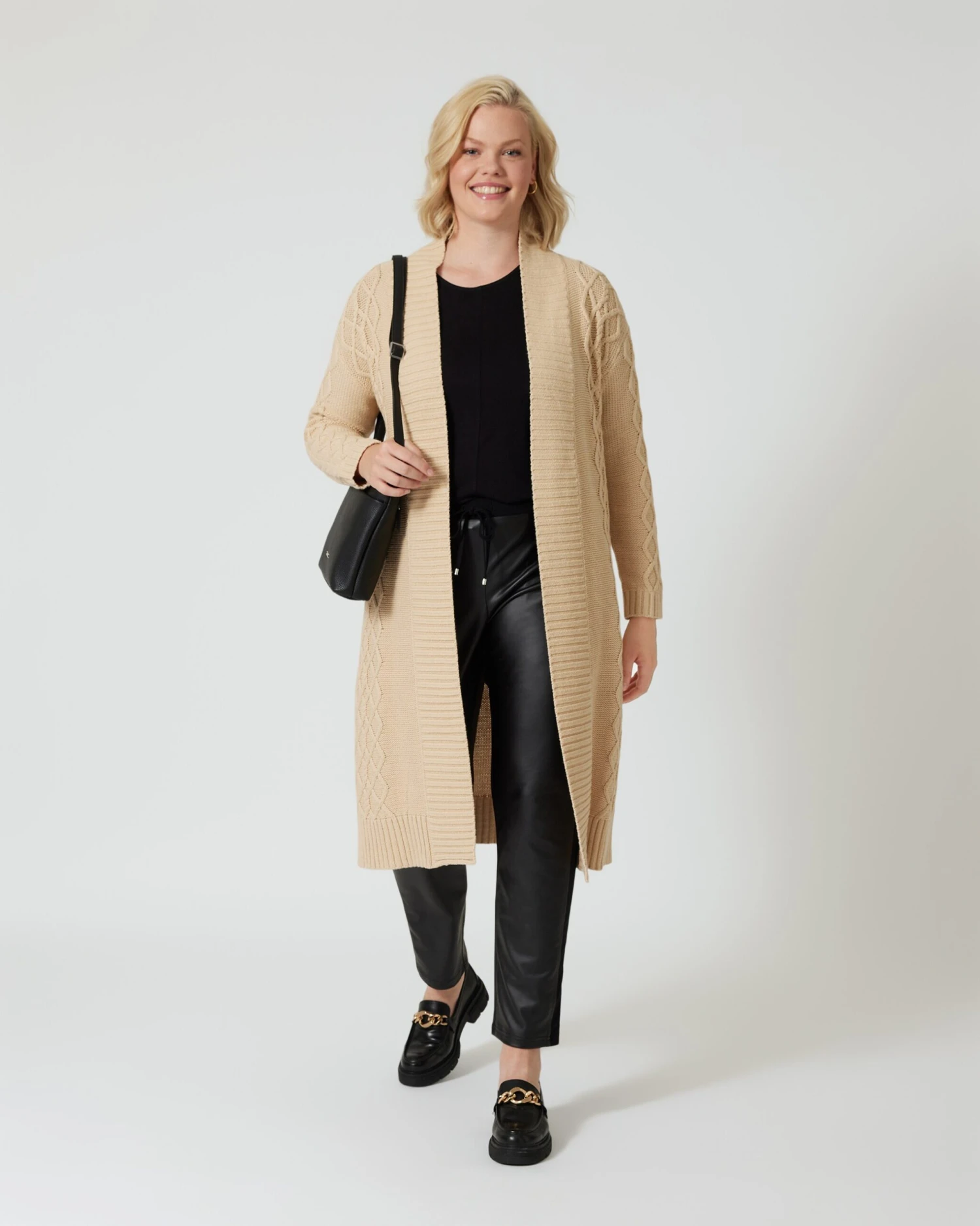 Strickmantel 5 Strickmantel – Bild 3