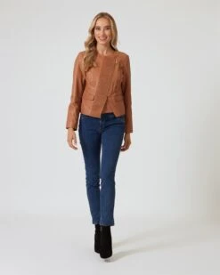 Lederjacke Mit Flecht-Applikation 8 Lederjacke Mit Flecht-Applikation -Modegeschäft 59840685 b662c863 1bca 11ee 8f6f 5a72d431453d pics2080