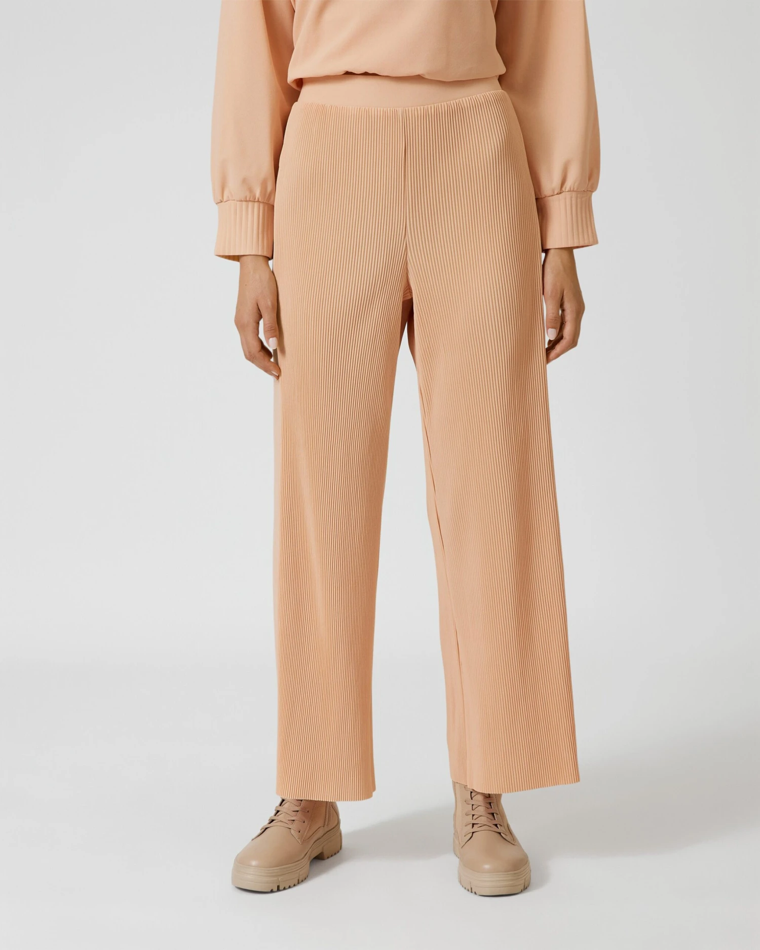 Schlupfhose Mit Plissee 7 Schlupfhose Mit Plissee – Bild 5