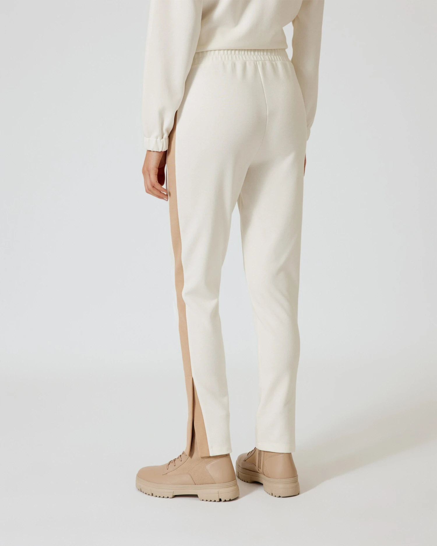 Jacquard-Hose Mit Galon 11 Jacquard-Hose Mit Galon – Bild 9