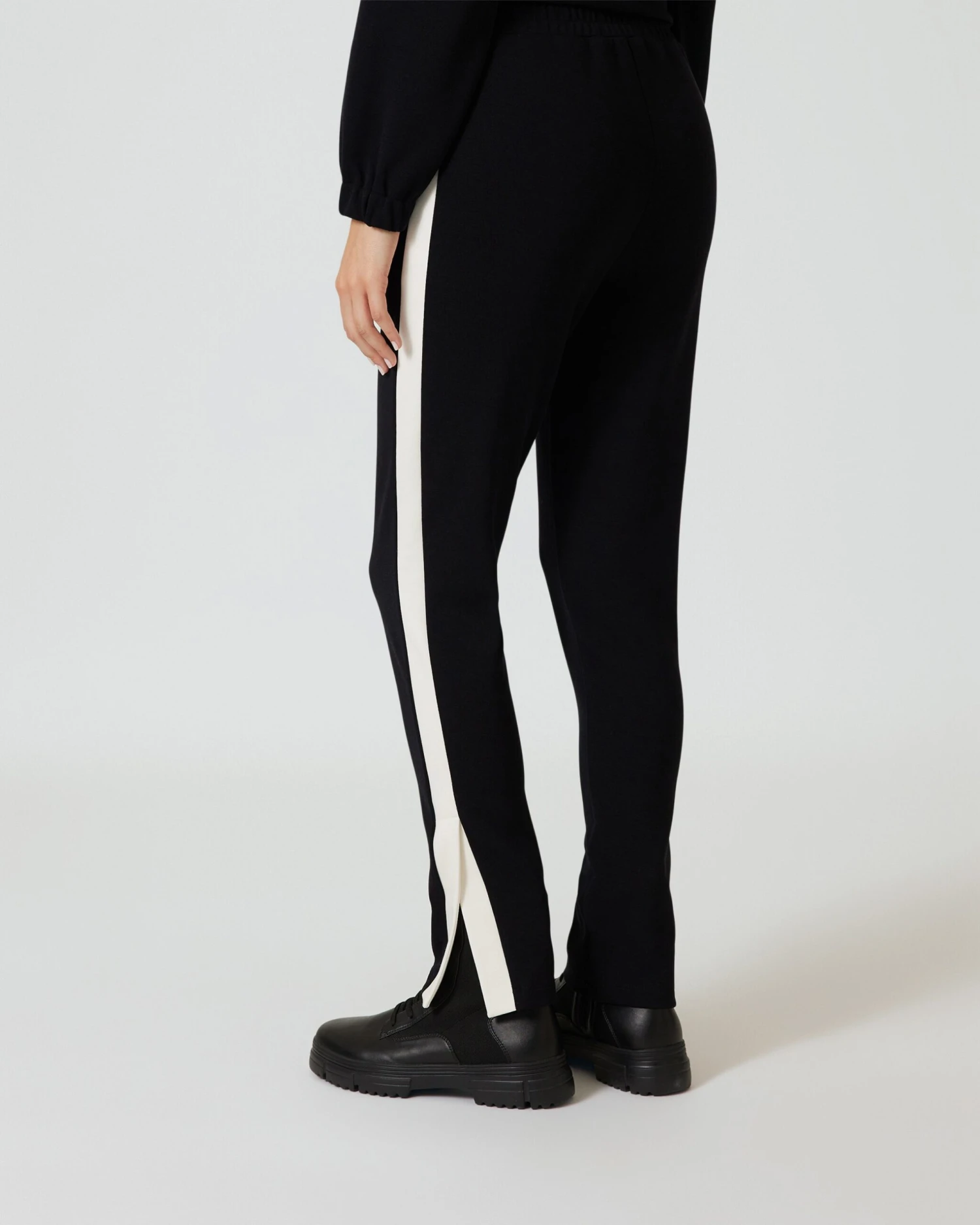 Jacquard-Hose Mit Galon 9 Jacquard-Hose Mit Galon – Bild 7