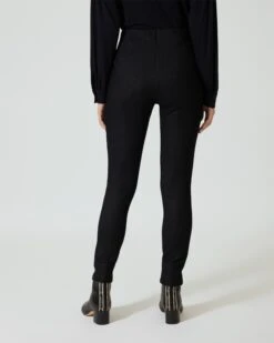 Flausch-Hose -Modegeschäft 59843254 ef59e3e6 0503 11ee 9169 5a72d431453d pics2080