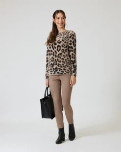 Suede Hose -Modegeschäft 59843274 fc12a71f 0503 11ee 9169 5a72d431453d pics2080