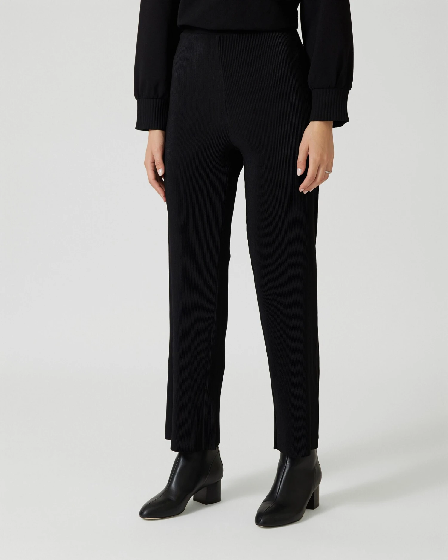 Schlupfhose Mit Plissee 4 Schlupfhose Mit Plissee – Bild 2