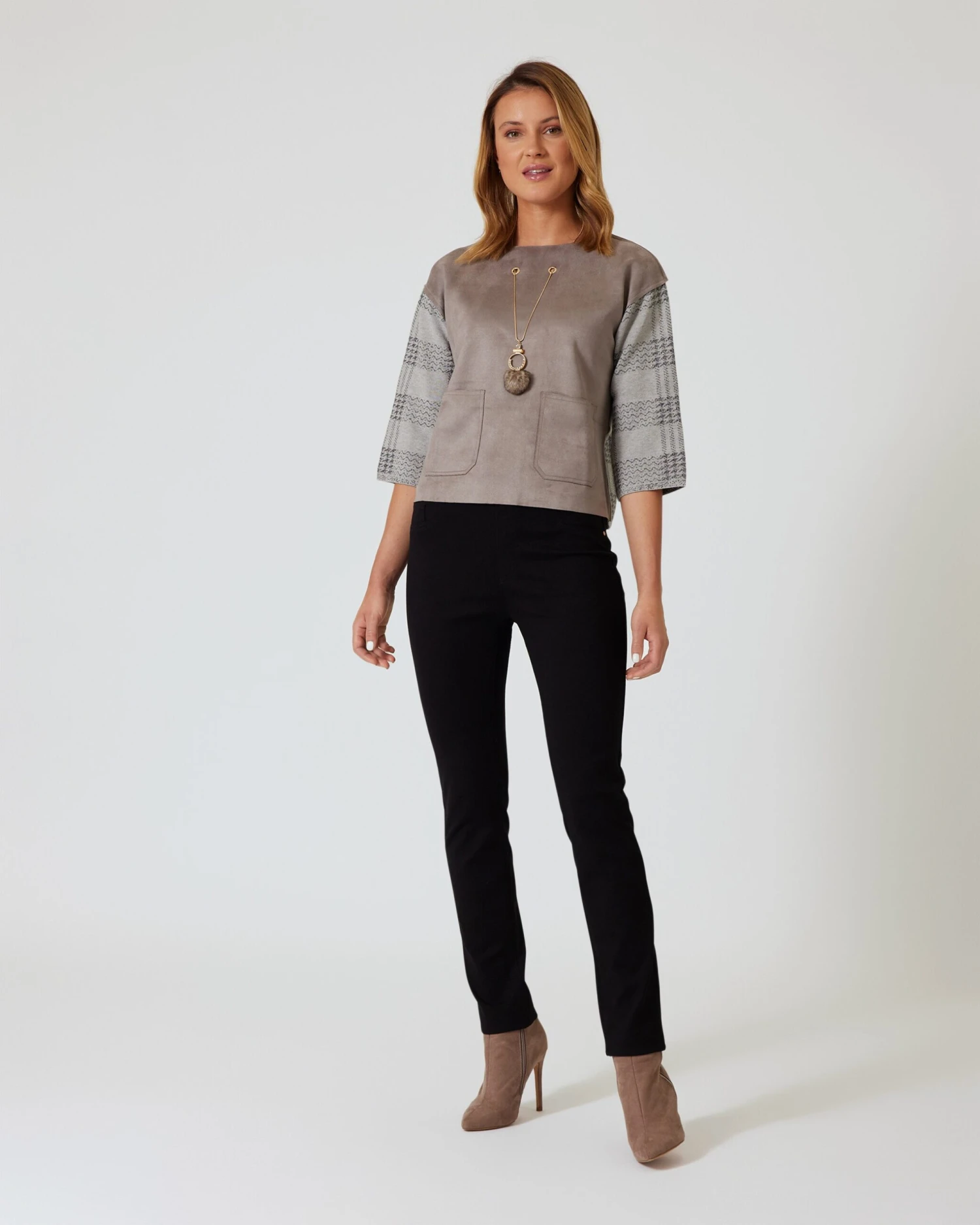 Pullover Aus Velourslederimitat 7 Pullover Aus Velourslederimitat – Bild 5