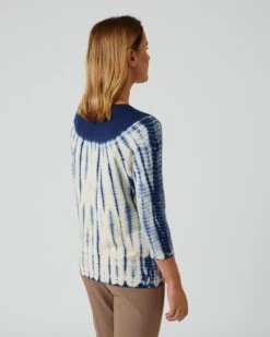 Pullover Mit Batik-Design -Modegeschäft 59846684 4ed5b6ea 2215 11ee 8f6f 5a72d431453d pics2080