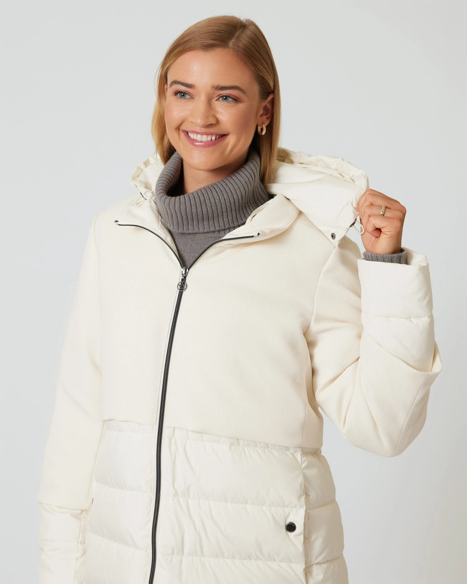 Steppmantel Mit Kapuze 9 Steppmantel Mit Kapuze – Bild 7