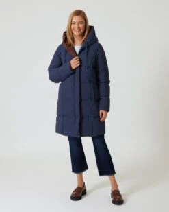 Wendesteppmantel -Modegeschäft 59857524 1a69f9f7 2ac0 11ee 8f6f 5a72d431453d pics2080