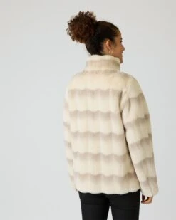 Webpelzjacke -Modegeschäft 59862869 201c3429 2d23 11ee 8f6f 5a72d431453d pics2080