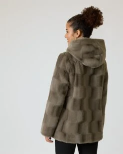 Webpelzjacke Mit Maserung -Modegeschäft 59862902 2f74649f 2d23 11ee 8f6f 5a72d431453d pics2080