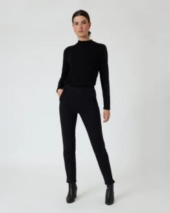 Schlupfhose Mit Strass -Modegeschäft 59863038 d44f9138 2d28 11ee 8f6f 5a72d431453d pics2080