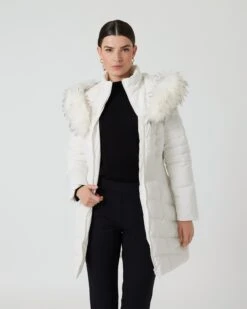 Mantel Mit Strukturmuster -Modegeschäft 59863143 300b7bfa 2d29 11ee 8f6f 5a72d431453d pics2080