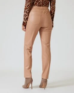 Hose Aus Lederimitat 13 Hose Aus Lederimitat -Modegeschäft 59864582 be83f4c5 2f70 11ee 8f6f 5a72d431453d pics2080