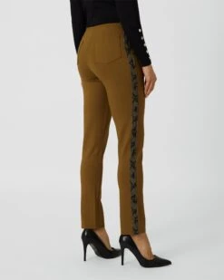 Hose Mit Seitenstreifen -Modegeschäft 59864922 65262a16 2f7d 11ee 8f6f 5a72d431453d pics2080