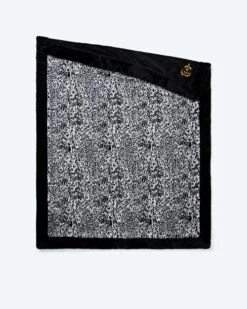 Wohndecke "Dschungel" -Modegeschäft 59867866 b54d85d7 31cf 11ee 8f6f 5a72d431453d pics2080