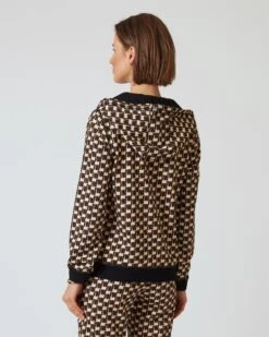 Jacke Mit Logodruck -Modegeschäft 59869825 76a4d707 34f8 11ee 8f6f 5a72d431453d pics2080