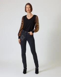 Pontehose Mit Tigerkopf -Modegeschäft 59869865 95fb2e09 34f8 11ee 8f6f 5a72d431453d pics2080