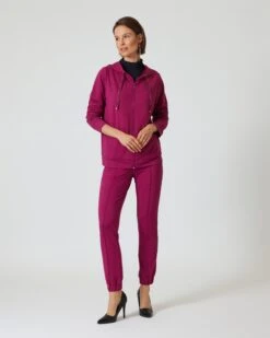 Joggpant Mit Biesen 14 Joggpant Mit Biesen -Modegeschäft 59869869 99d80fd3 34f8 11ee 8f6f 5a72d431453d pics2080
