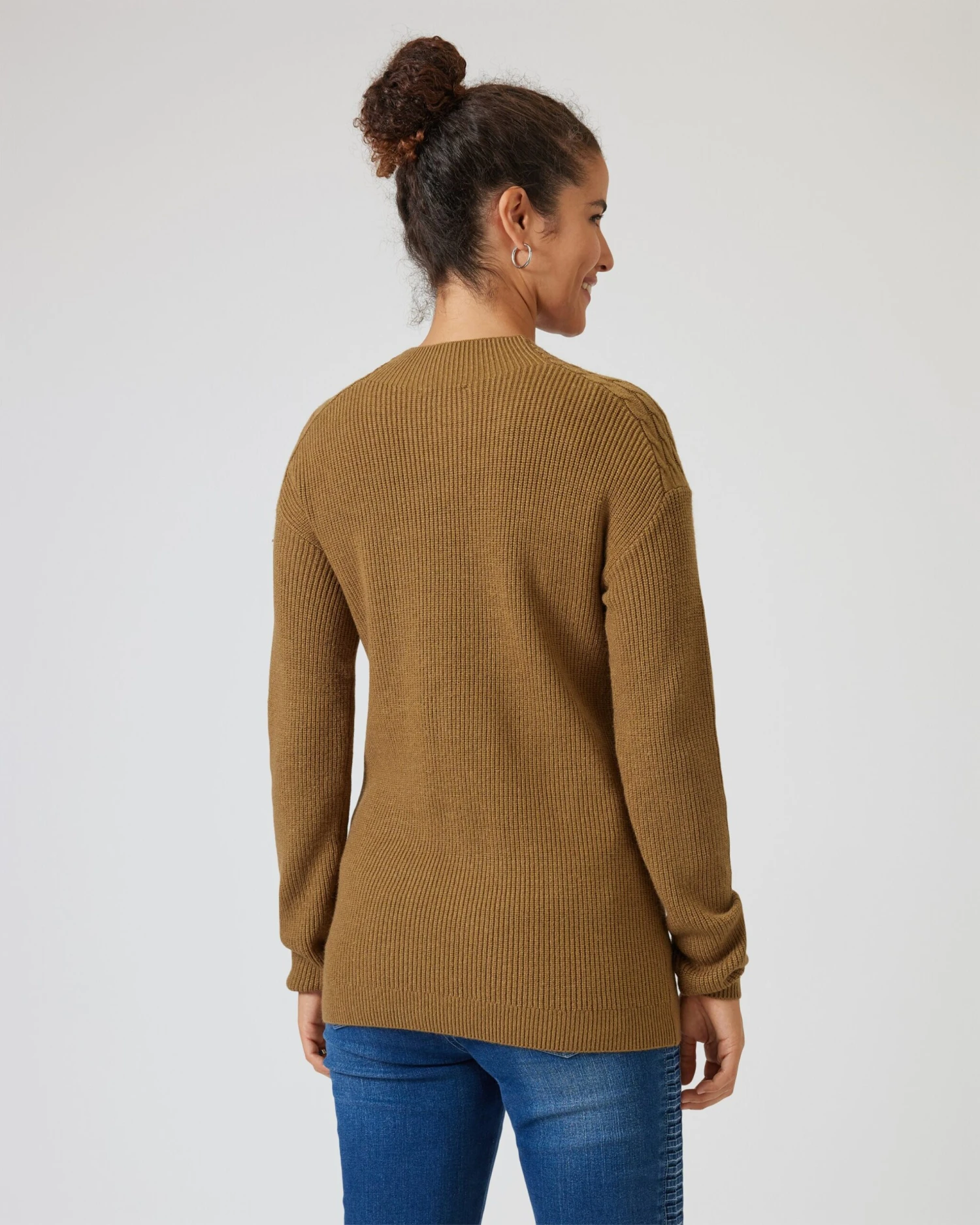 Pullover Mit Zopfmuster An Den Schultern 5 Pullover Mit Zopfmuster An Den Schultern – Bild 3