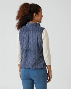 Weste Mit Strukturmuster 25 Weste Mit Strukturmuster -Modegeschäft 59888047 30e13817 4afc 11ee 8f6f 5a72d431453d pics2080