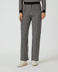 Strickhose Im Hahnentritt-Design
