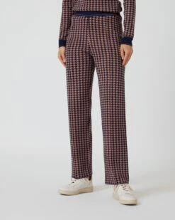 Strickhose Im Hahnentritt-Design 15 Strickhose Im Hahnentritt-Design -Modegeschäft 59890275 4bc68d9c 4d5c 11ee 8f6f 5a72d431453d pics2080