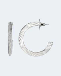 Creolen Im Struktur-Design 10 Creolen Im Struktur-Design -Modegeschäft 59891341 bb28c5e4 4e34 11ee 8f6f 5a72d431453d pics2080