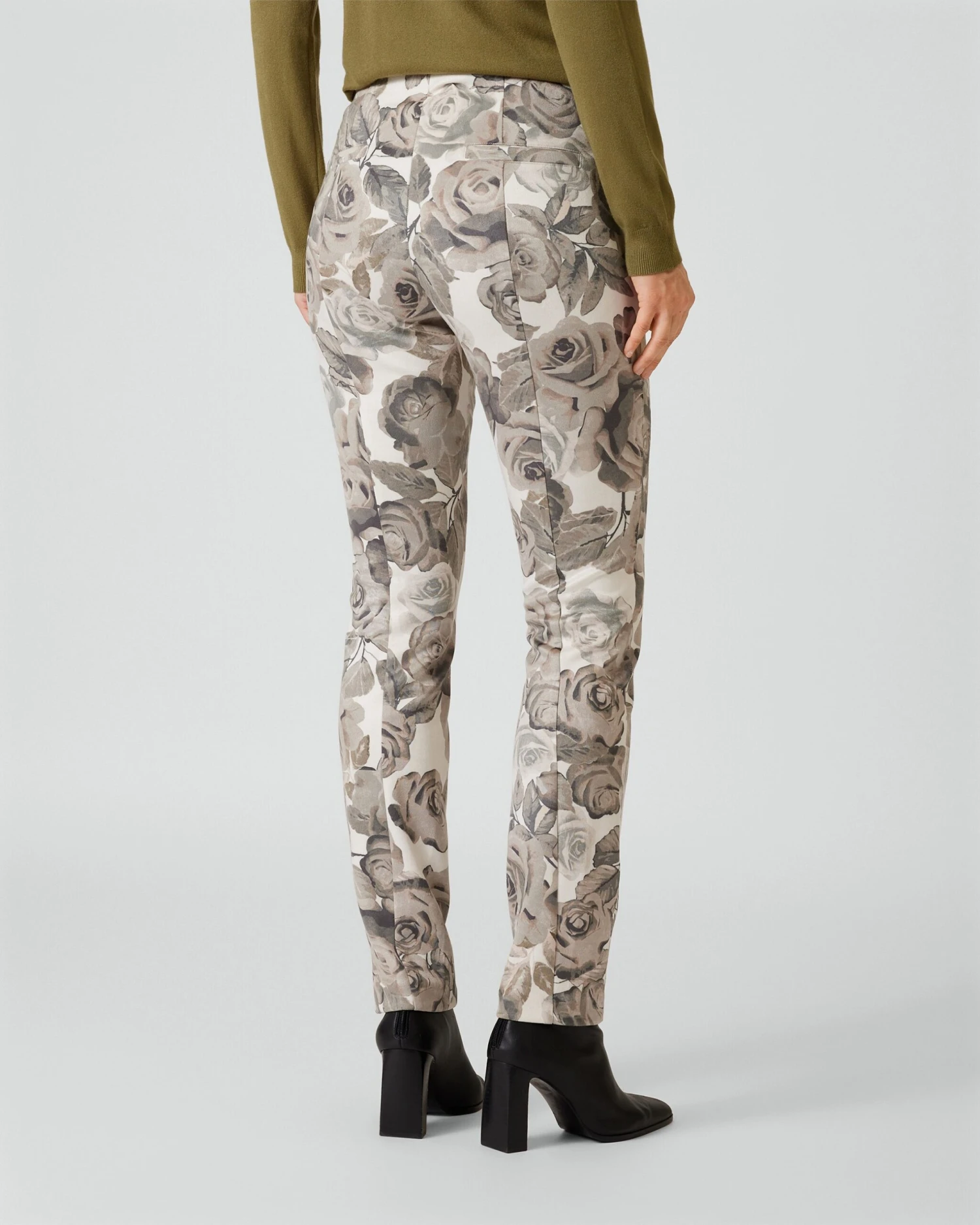 Velourslederimitat-Hose Mit Druck 8 Velourslederimitat-Hose Mit Druck – Bild 6