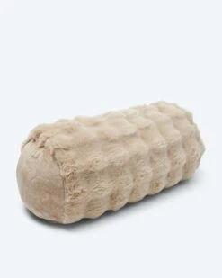 Fuchsfell-Optik Nackenrolle "Wolke" 12 Fuchsfell-Optik Nackenrolle "Wolke" -Modegeschäft 59895997 10165e40 52fb 11ee 8f6f 5a72d431453d pics2080