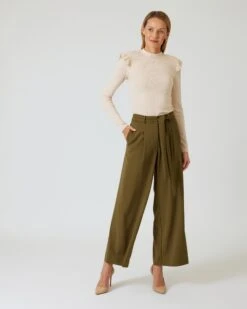 Hose Im Marlene-Style -Modegeschäft 59903638 8b81e2d9 5dd0 11ee 8f6f 5a72d431453d pics2080