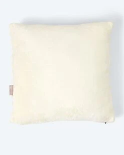 Kissen In Kaninchenfell-Optik 17 Kissen In Kaninchenfell-Optik -Modegeschäft 59908522 00cc45b4 4579 11ee 8f6f 5a72d431453d pics2080