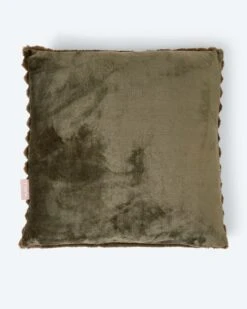 Kissen In Kaninchenfell-Optik 23 Kissen In Kaninchenfell-Optik -Modegeschäft 59908575 fdc725d2 4578 11ee 8f6f 5a72d431453d pics2080