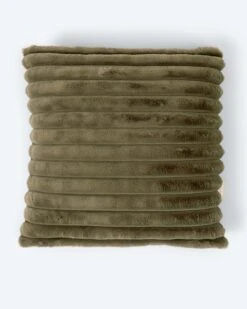 Kissen In Kaninchenfell-Optik 22 Kissen In Kaninchenfell-Optik -Modegeschäft 59908576 fbfce017 4578 11ee 8f6f 5a72d431453d pics2080